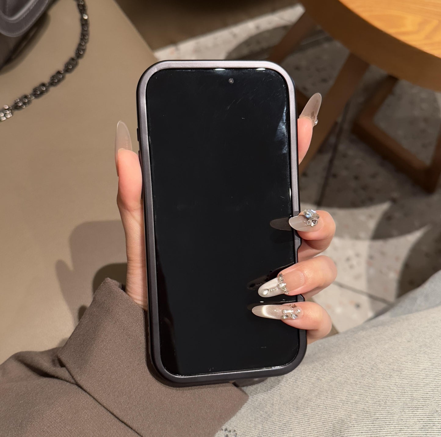 Funda para iPhone con diseño floral elegante: protección premium con diseño elegante