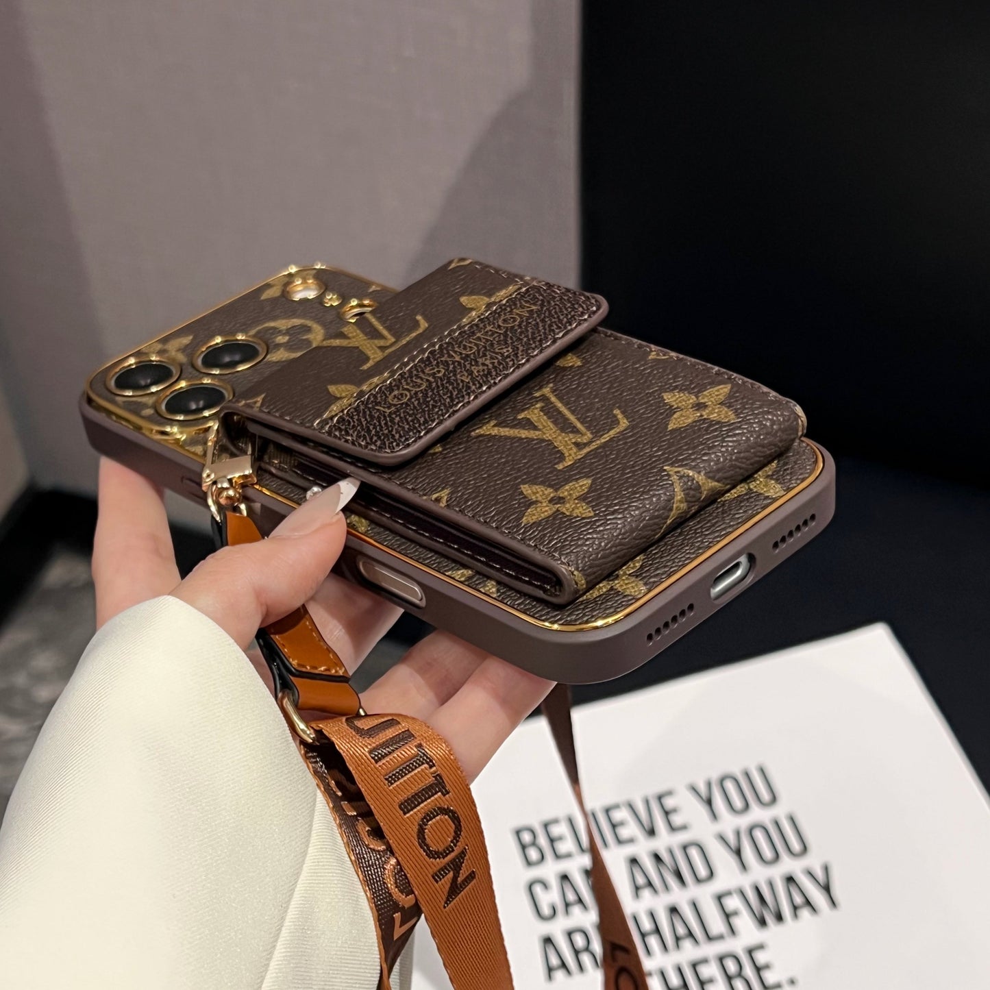 New Classic Luxury Card Holder Phone Case 012