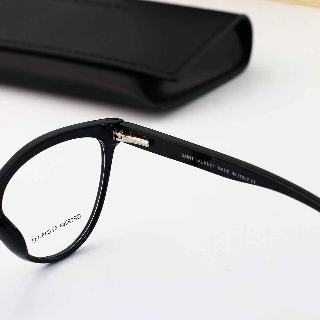 Glasses0056