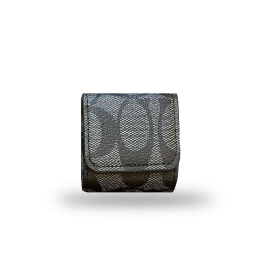 حافظة سماعات AirPods من كوتش باللون الأسود - YH240425