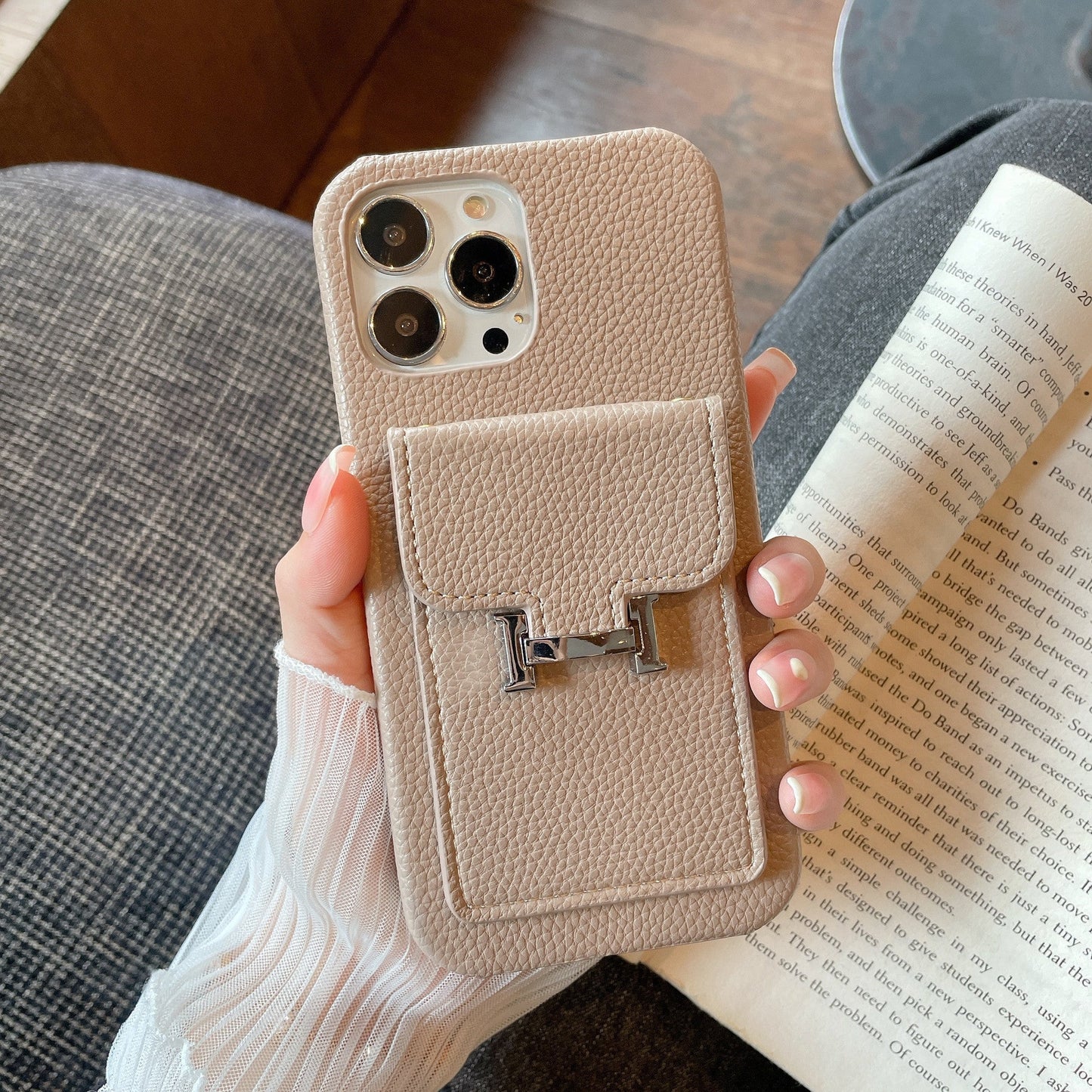 Kožené pouzdro na iPhone H Card Holder