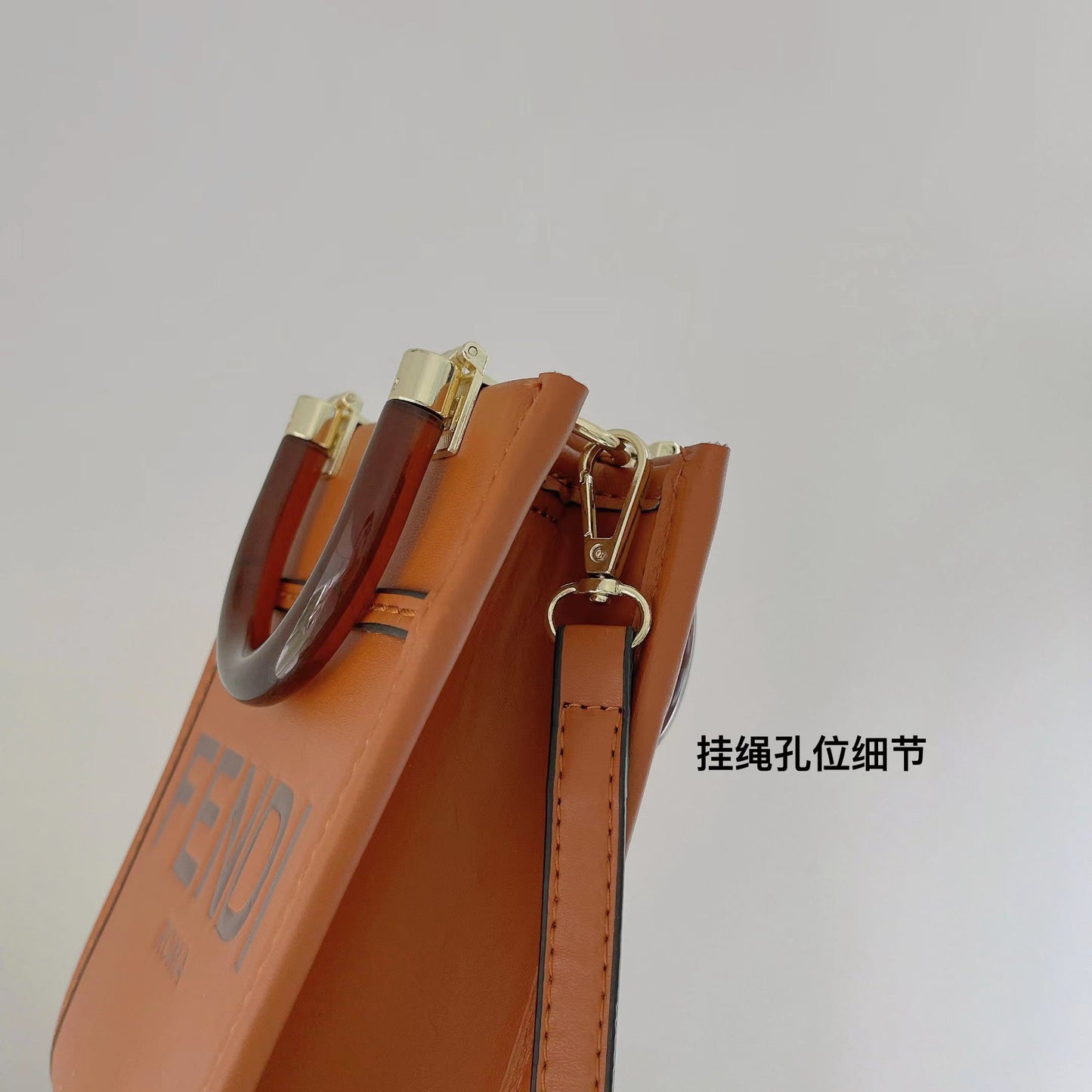 Klasická kabelka Crossbody