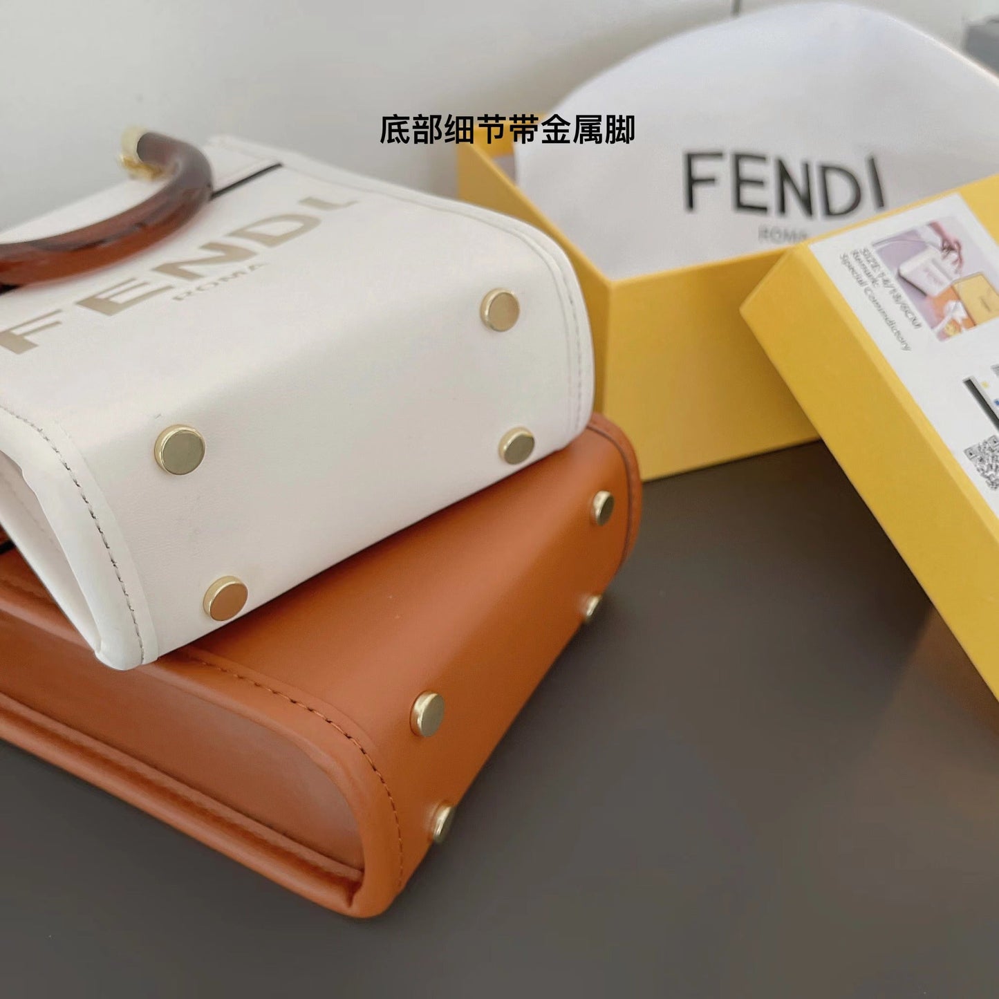Klasická kabelka Crossbody