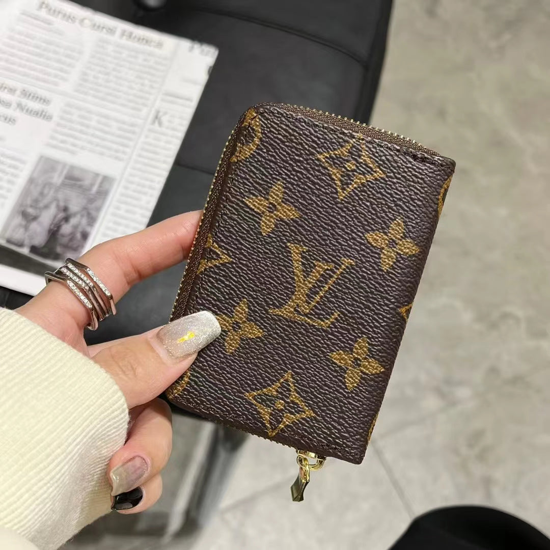 Luxusní kolekce peněženek Monogram Zipper Wallet – LV, GG a BBR
