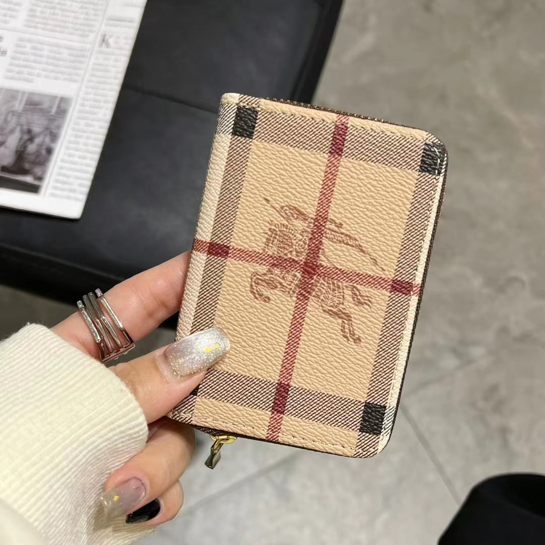 Luxusní kolekce peněženek Monogram Zipper Wallet – LV, GG a BBR