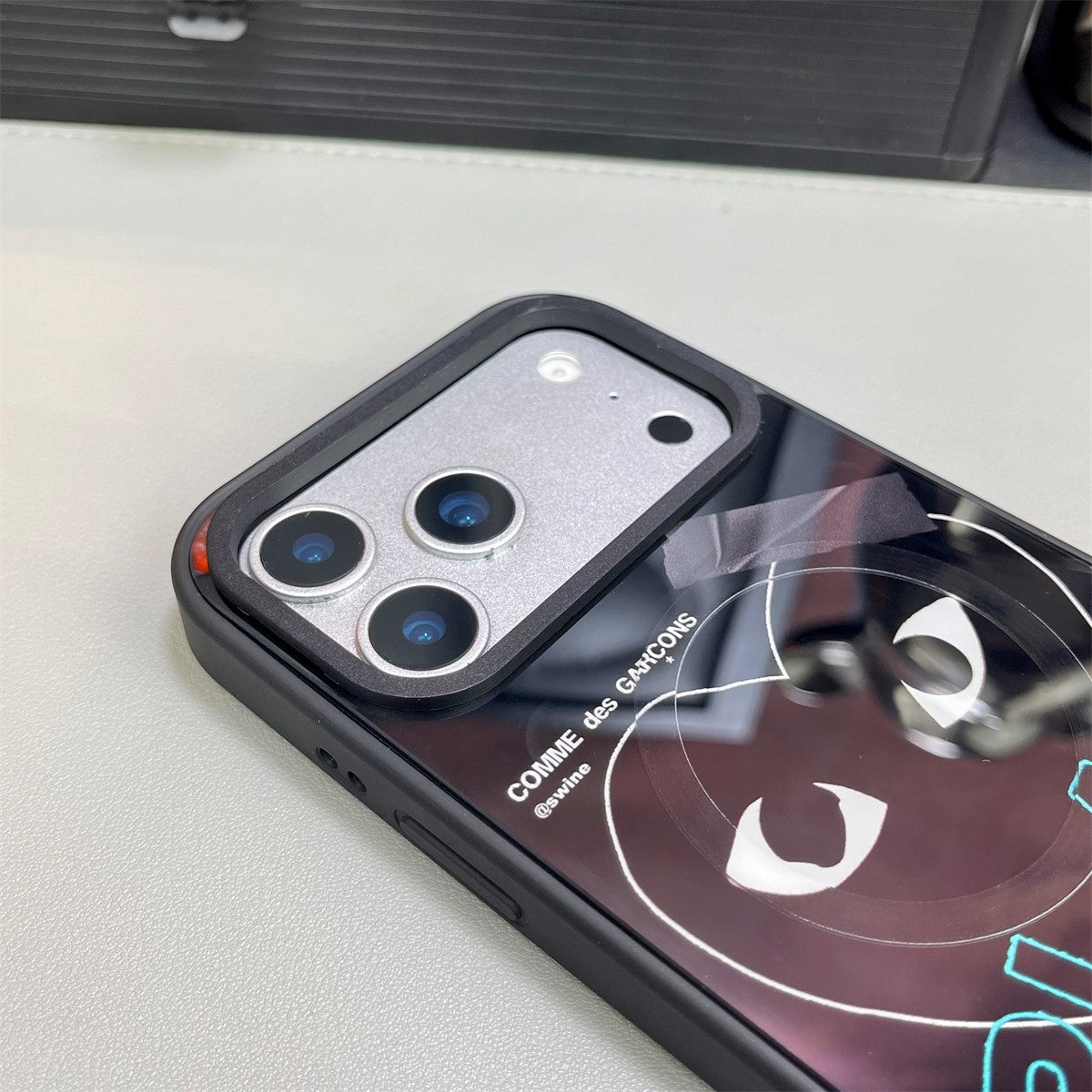 Pouzdro na iPhone Heart Design x MagSafe