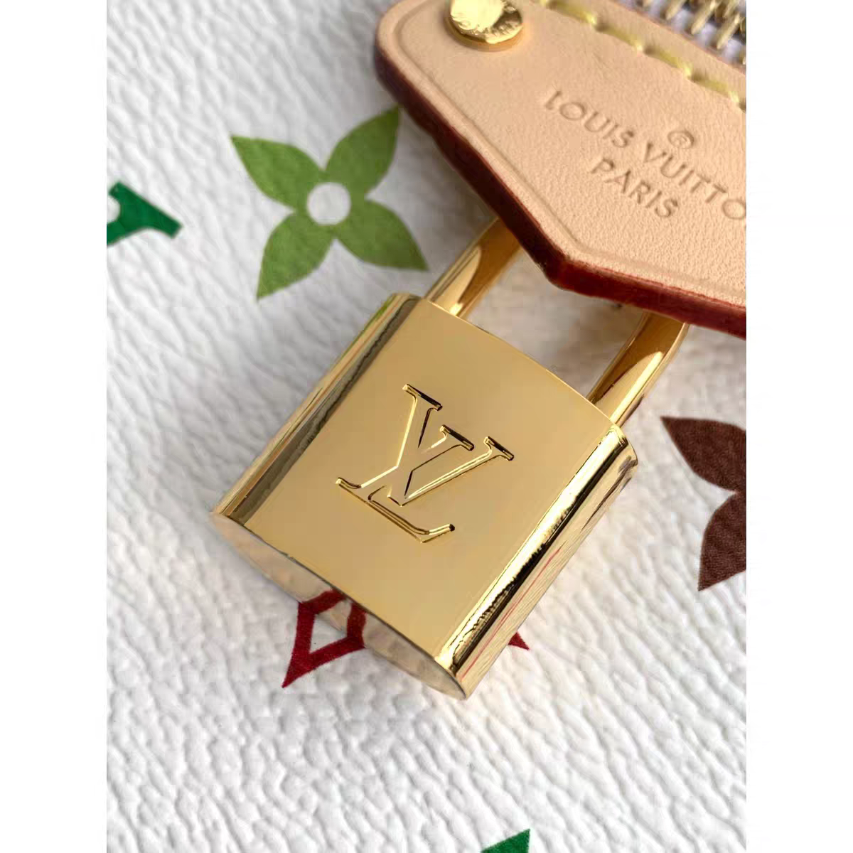 Bolso de mano Box de inspiración vintage – Elegante Tote Box con monograma