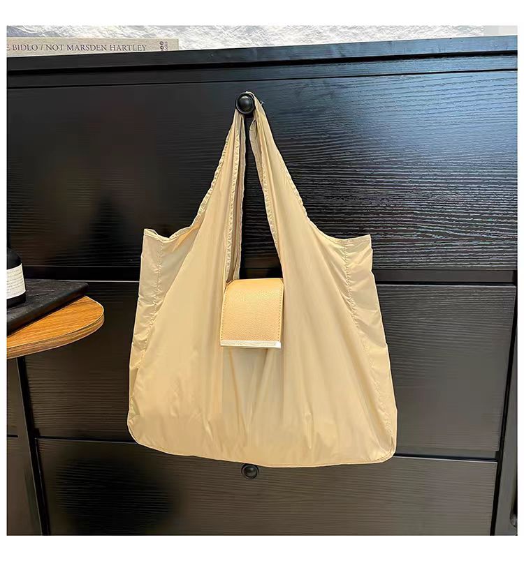 Trendige faltbare multifunktionale Einkaufstasche