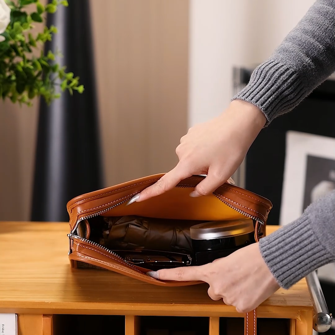 Spojka na zápěstí s luxusním vzorem — kabelka v designovém stylu na zip s odnímatelným popruhem