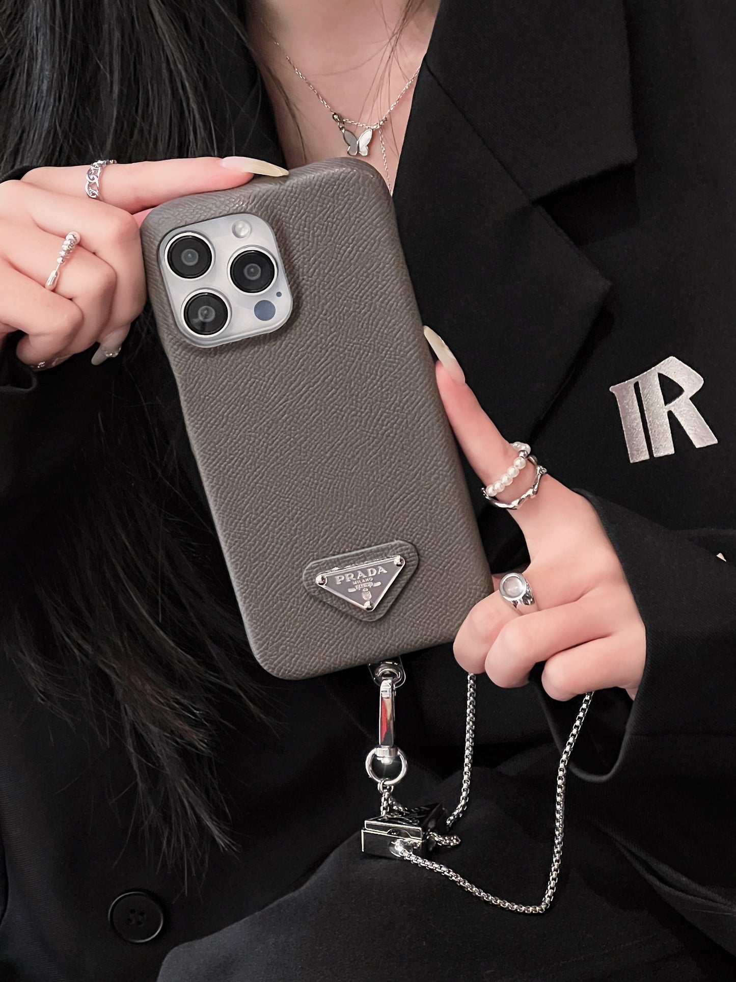 Luxusní kožené crossbody pouzdro na iPhone