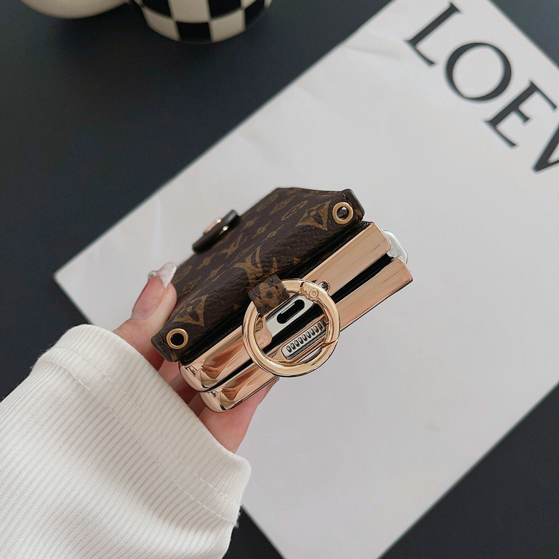 LUXUSNÍ ELEKTROPLICOVACÍ MONOGRAMOVÝ DRŽÁK KARTY CROSSBODY SAMSUNG Z FOLD POUZDRO