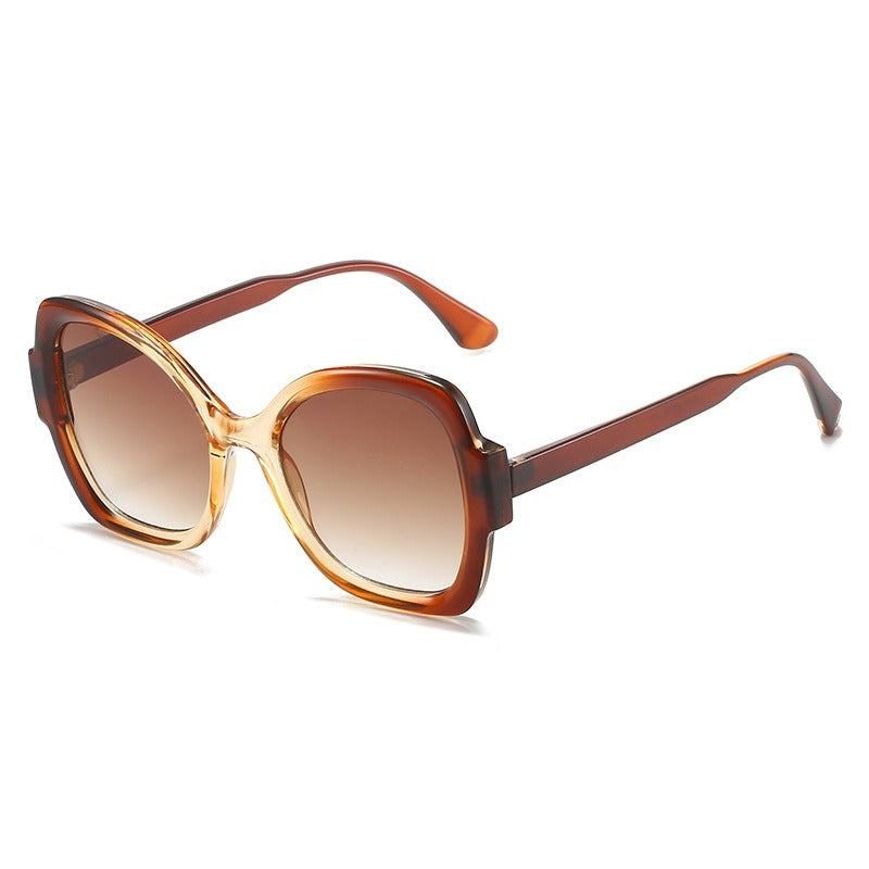 نظارات شمسية على شكل فراشة