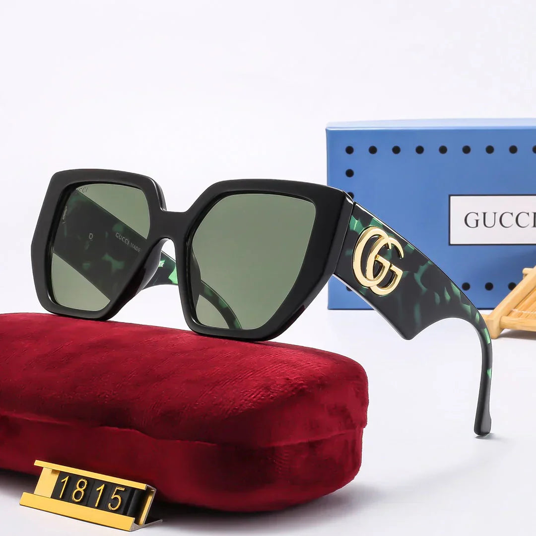 OCCHIALI DA SOLE CON MONTATURA SQUADRATA 1815