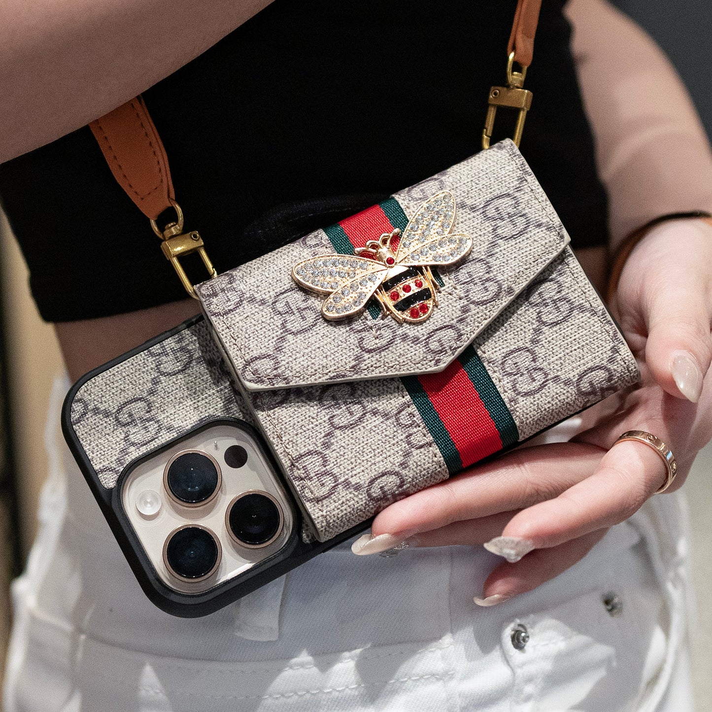 Prémiové pokročilé pouzdro na iPhone Crossbody s držákem karty & řemínkem přes rameno