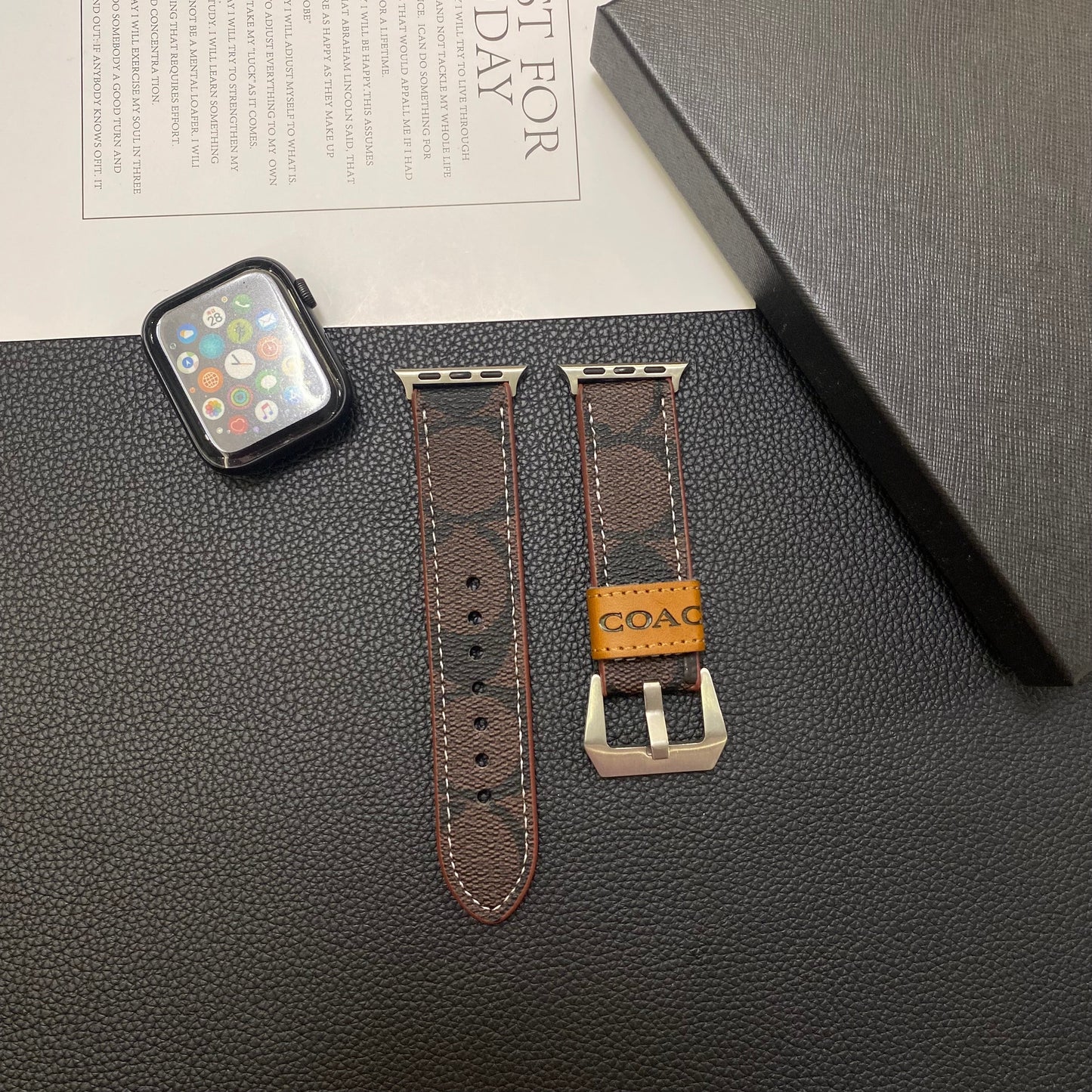 Kožený řemínek na Apple Watch Tmavě hnědá-YHK244221710