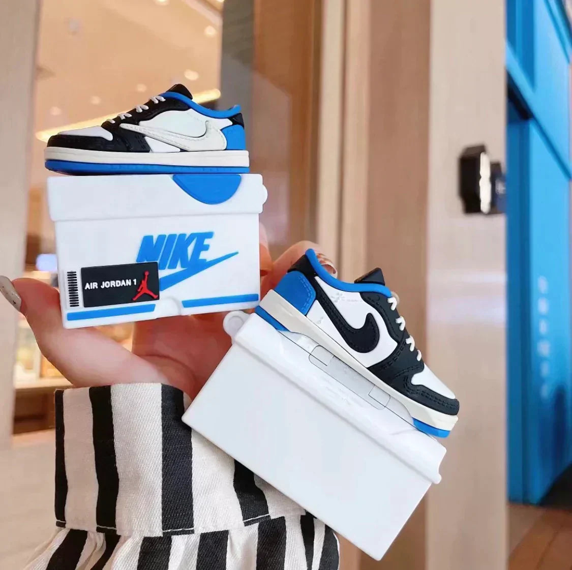 Нике\ј футроле за АирПодс