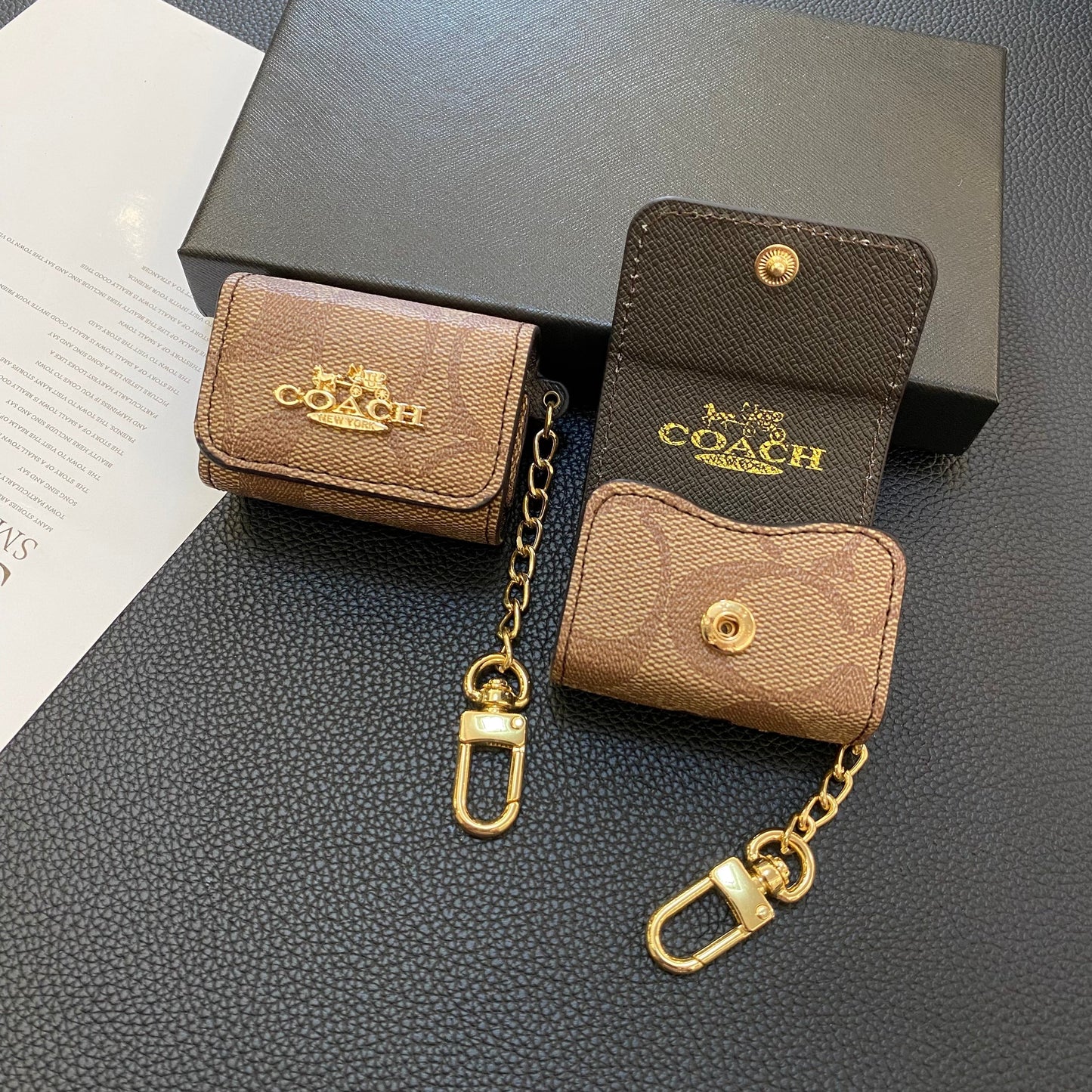 Luxusní pouzdra Coach AirPods 3. generace světle hnědá-LGK240425