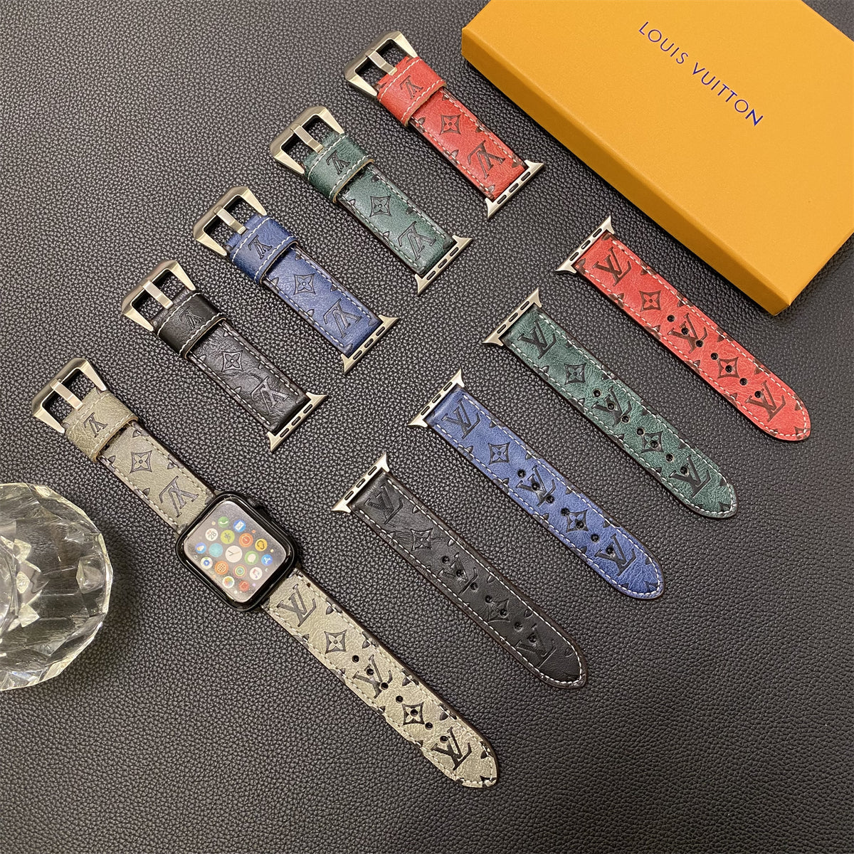 Kožené řemínky s monogramem Apple Watch Kožené modré-YH24422