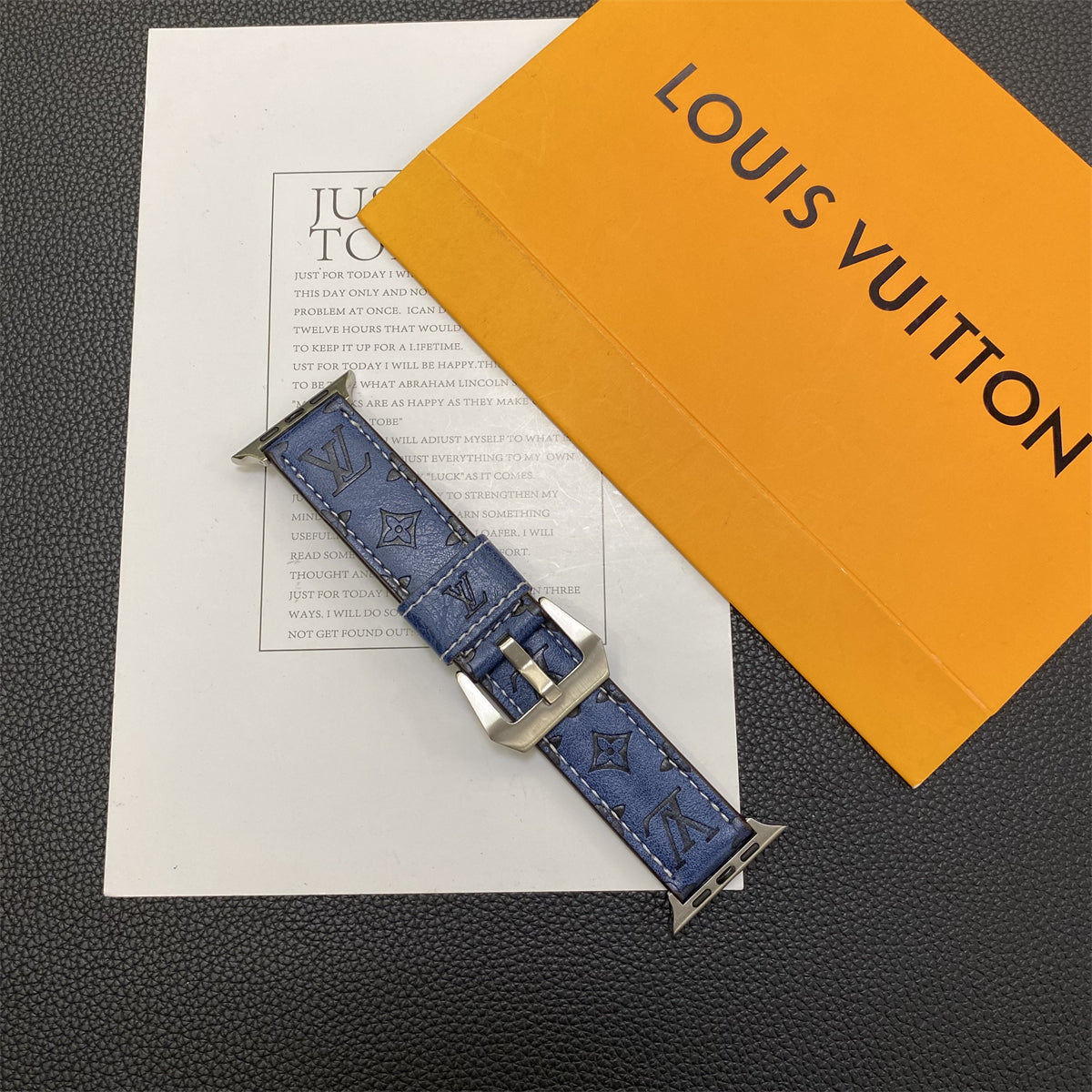 Kožené řemínky s monogramem Apple Watch Kožené modré-YH24422