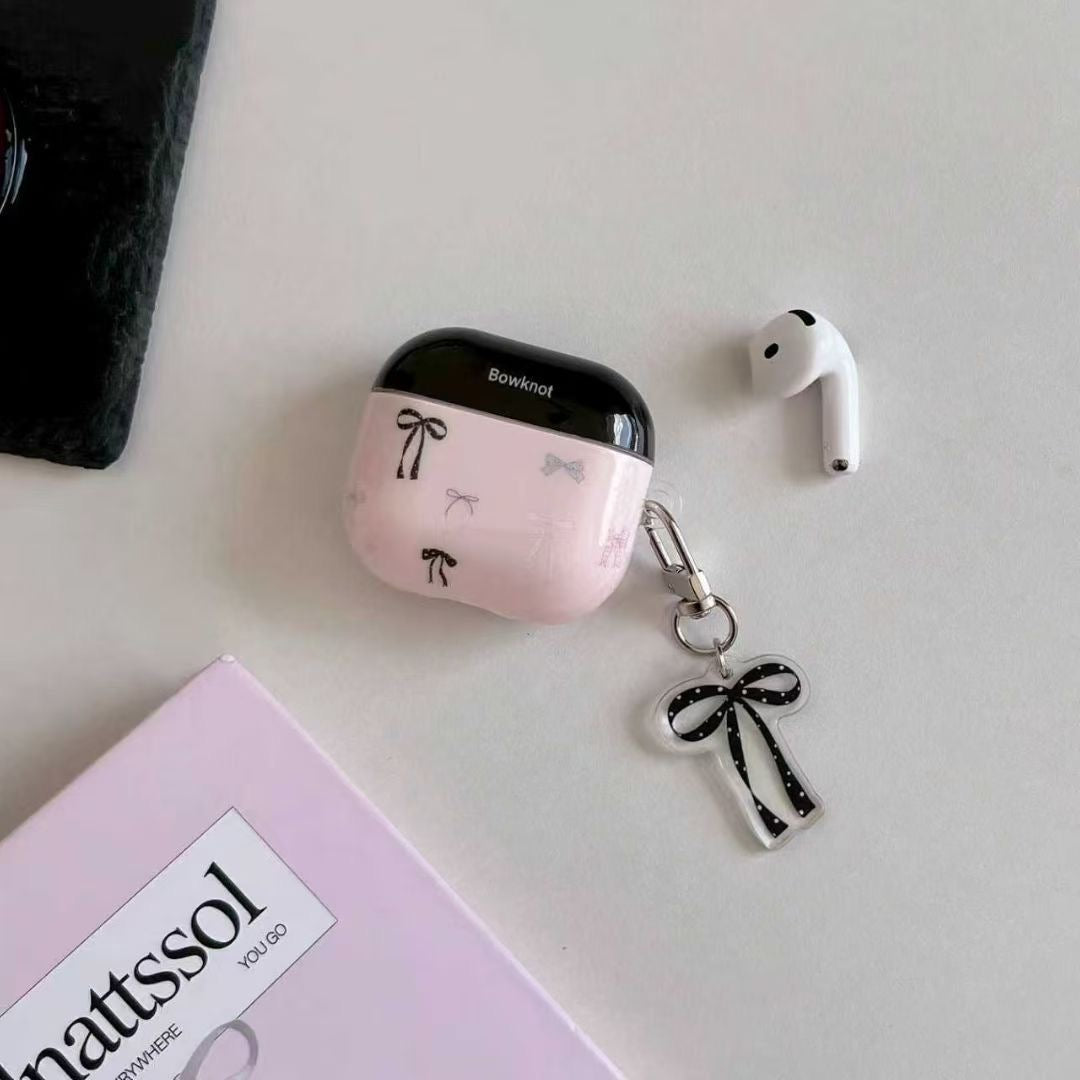 حافظة AirPods ذات القوس الوردي مع شريط سحري
