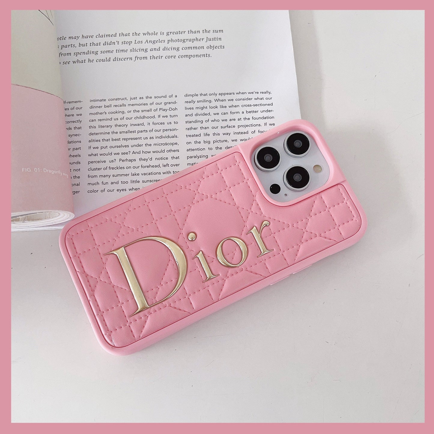Módní kožené pouzdro na iPhone se zlatým logem