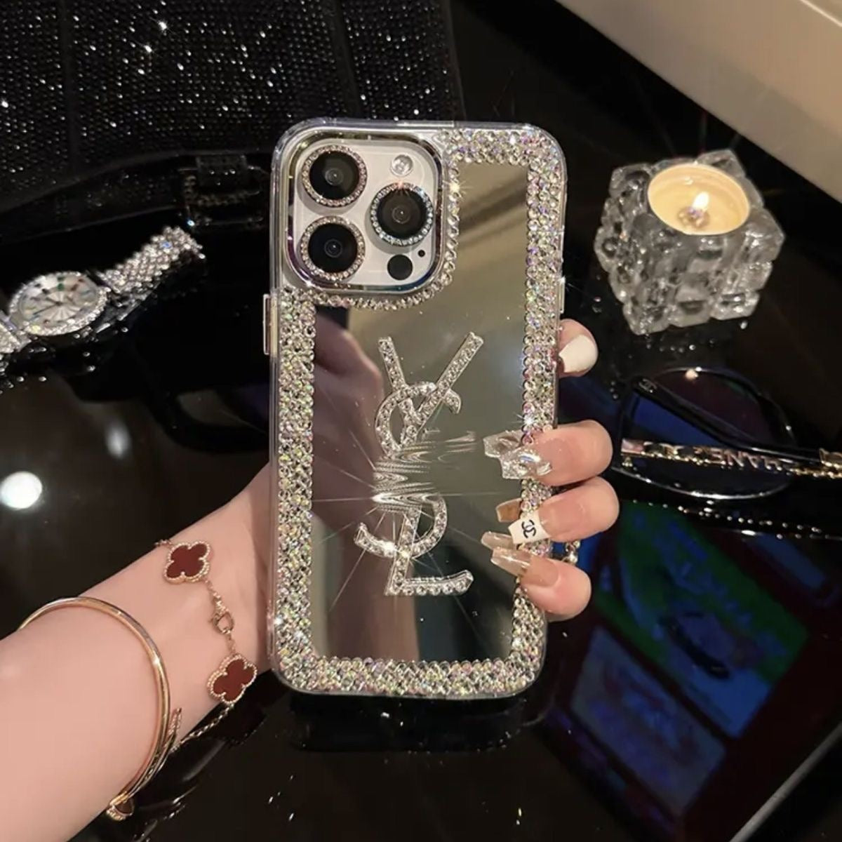 Pouzdro na iPhone Glamorous Beauty Mirror – Makeup & Styl na cestách!