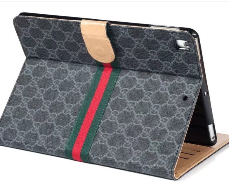 카드 홀더가 포함된 럭셔리 iPad 케이스