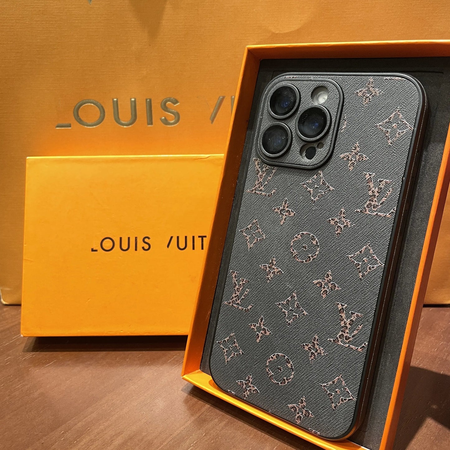 Vintage-Handyhülle aus Leder im Umschlag-Stil