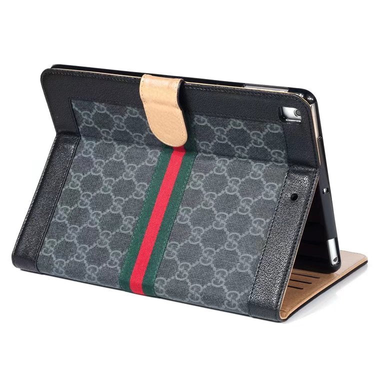 카드 홀더가 포함된 럭셔리 iPad 케이스