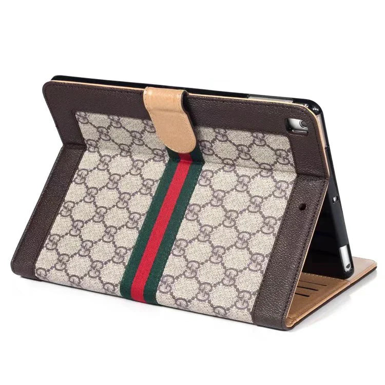 카드 홀더가 포함된 럭셔리 iPad 케이스