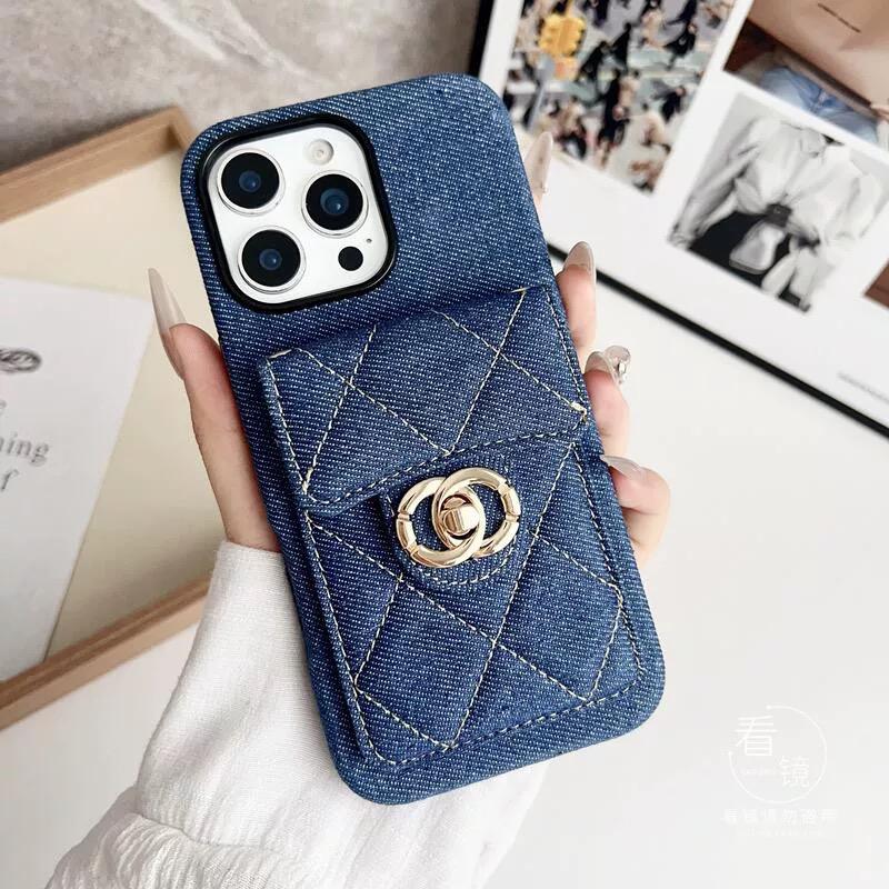 Steppelt Crossbody iPhone tok láncszíjjal & kártyatartó zsebbel