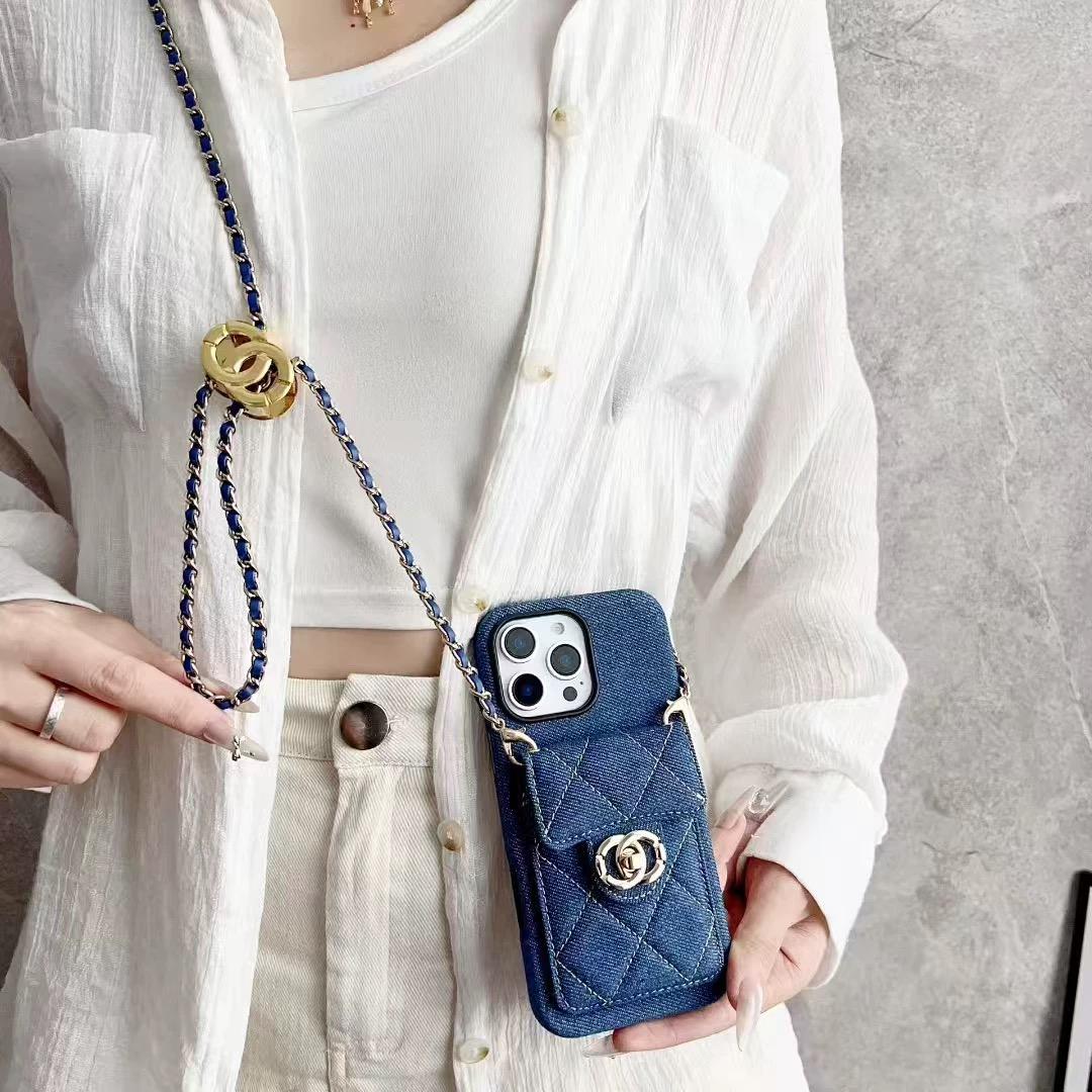 Steppelt Crossbody iPhone tok láncszíjjal & kártyatartó zsebbel